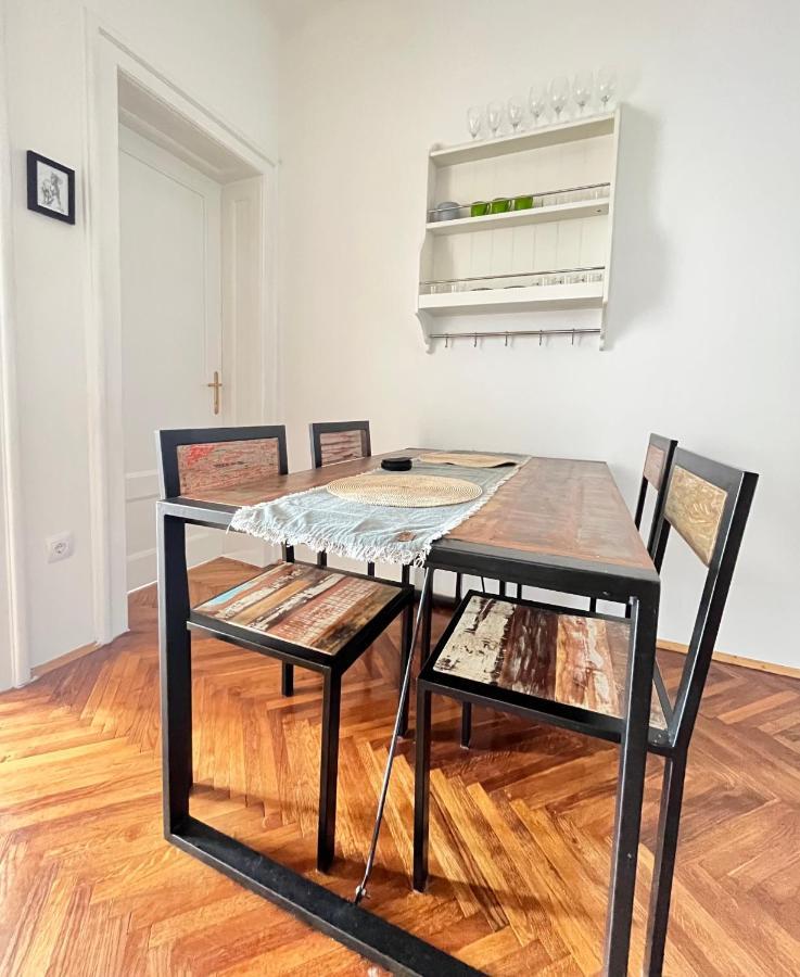 Apartament Enjoy Kalenic Belgrad Zewnętrze zdjęcie